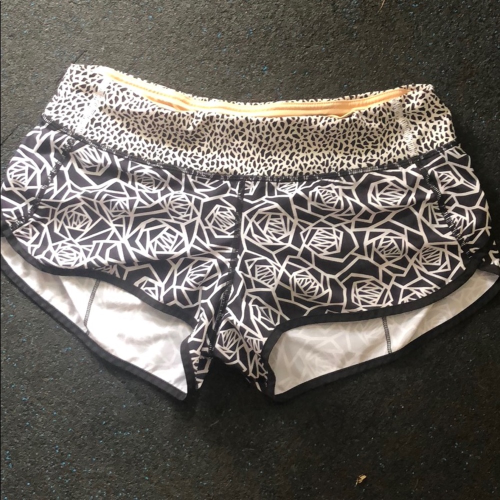 Lululemon speed shorts black and white - 6